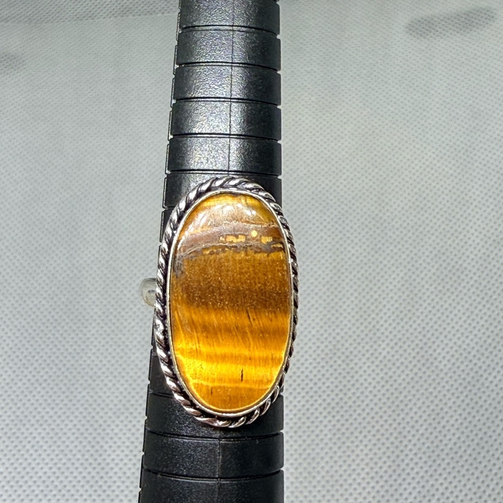 Sterling Silver Tiger's Eye Oval Ring ~ approx size 7.5-8